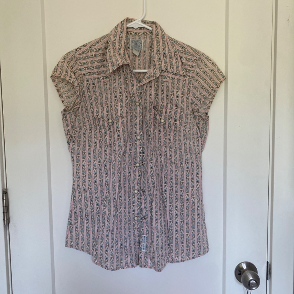 Flower pearl snap shirt